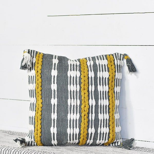COLOR STRIPE PATTERN PILLOW