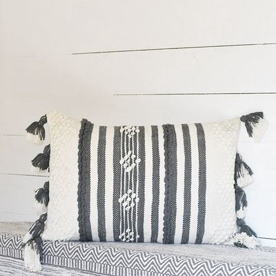 20&quot; STRIPE PATTERN LUMBAR PILLOW