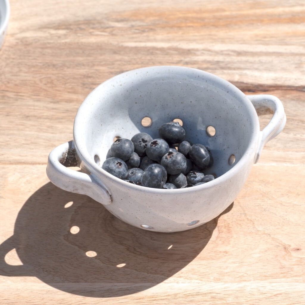 6.5″ WHITE CERAMIC MINI COLANDER