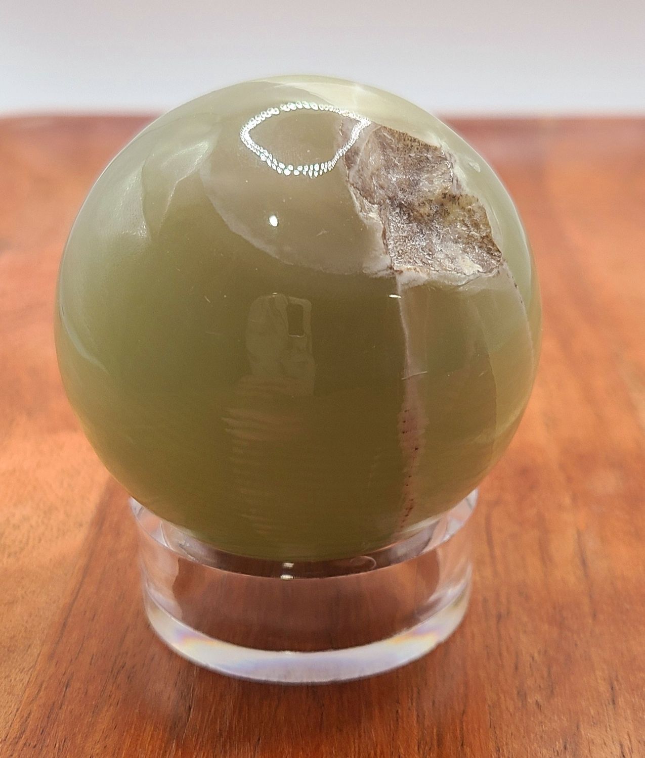 GREEN FINGERPRINT CALCITE SPHERE W/STAND, Size: 15215 300 GRAMS