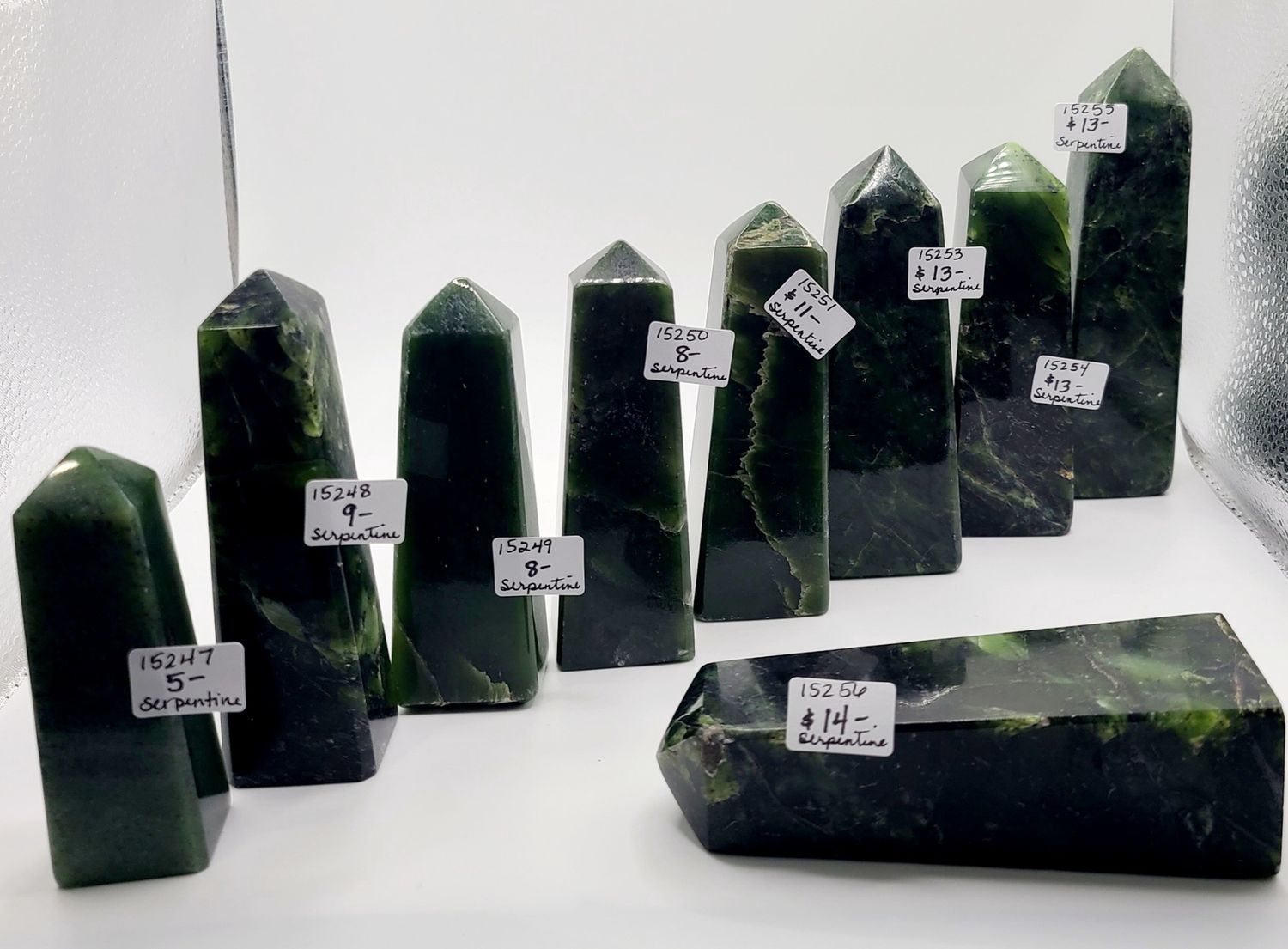 GREEN SERPENTINE TOWER, Size: 15247 96 GRAMS