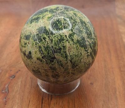 JUNGLE GREEN SERPENTINE SPHERE