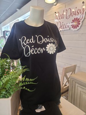 Red Daisy Decor T shirt