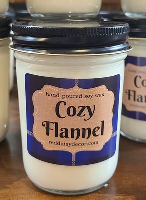 COZY FLANNEL CANDLE