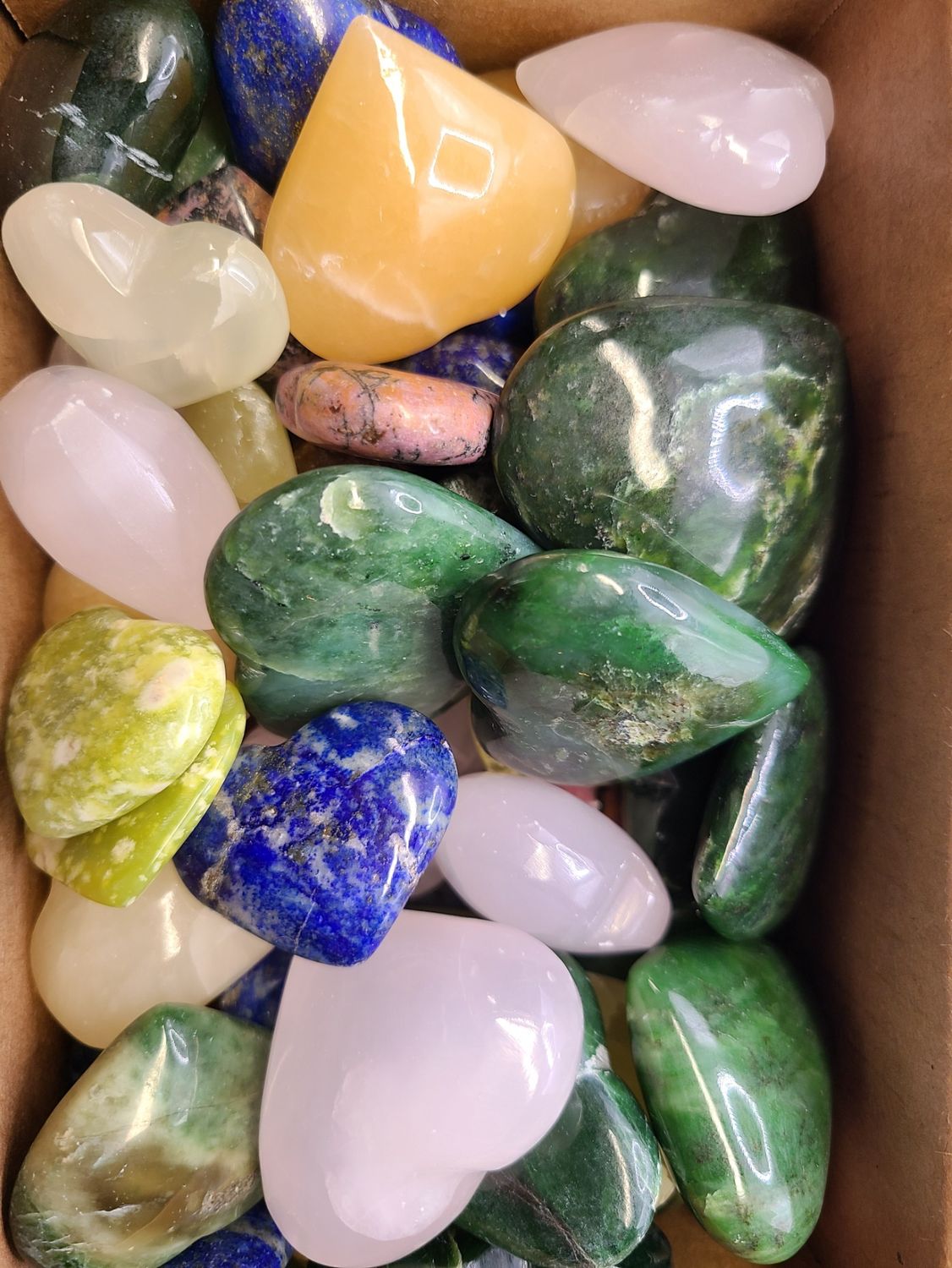 ASSORTED MINERAL HEART