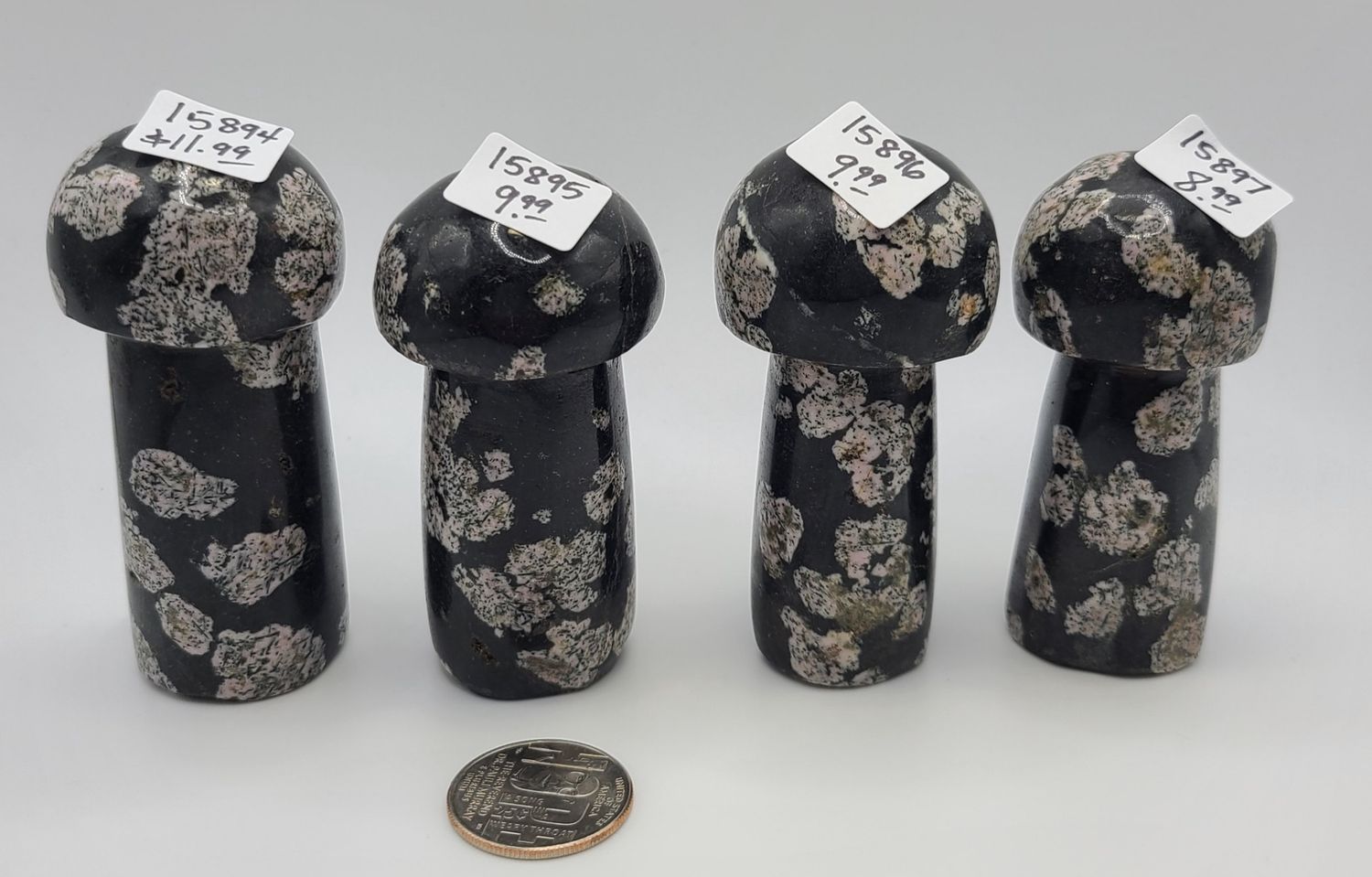 SNOWFLAKE OBSEDIAN MUSHROOM, WEIGHT: 195GRAMS