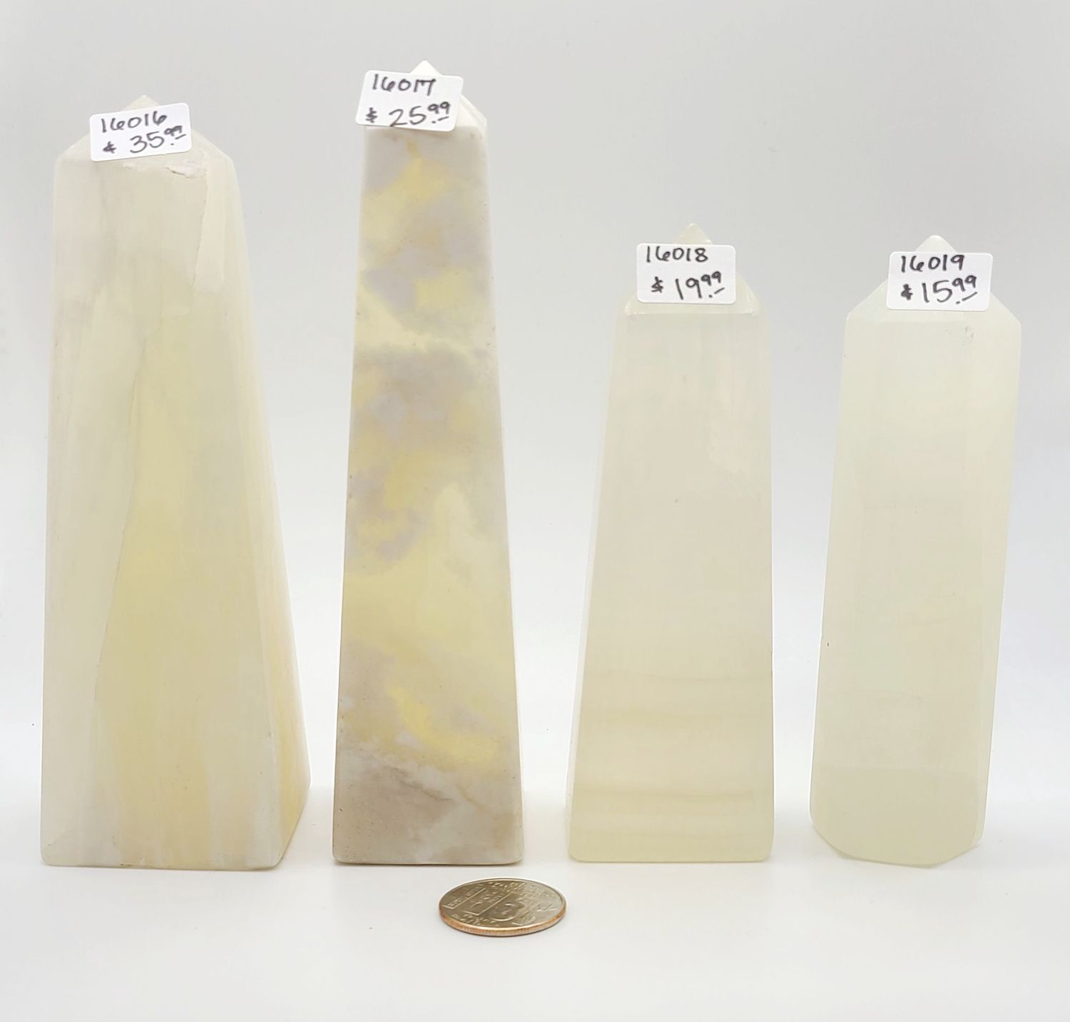 WHITE CALCITE TOWER/POINT, WEIGHT: 626 GRAMS