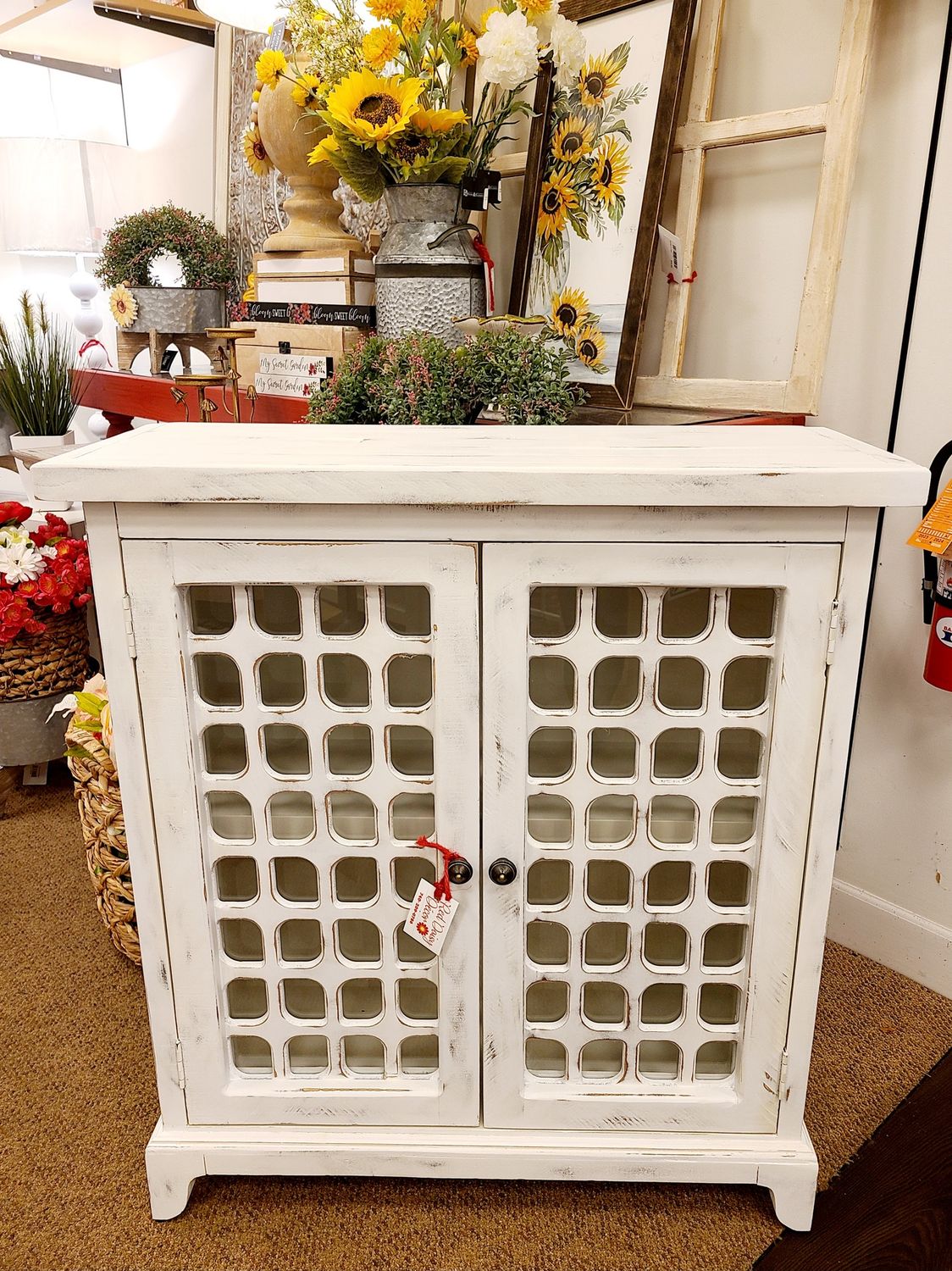 SANDIA 2 DOOR CURIO, Colour: SIERRA WHITE