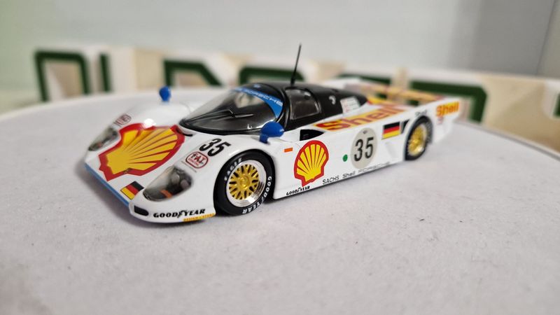 Porsche 962 -35 -  gagnant 24h LeMans 1994