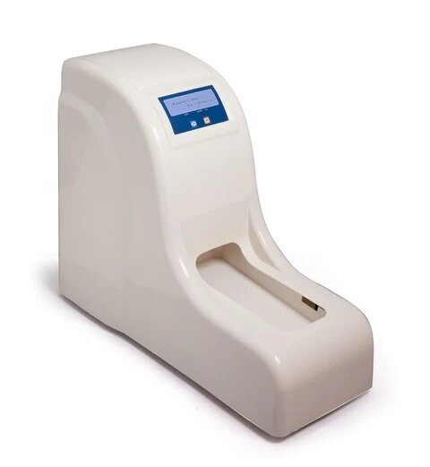SHOE COVER REMOVER