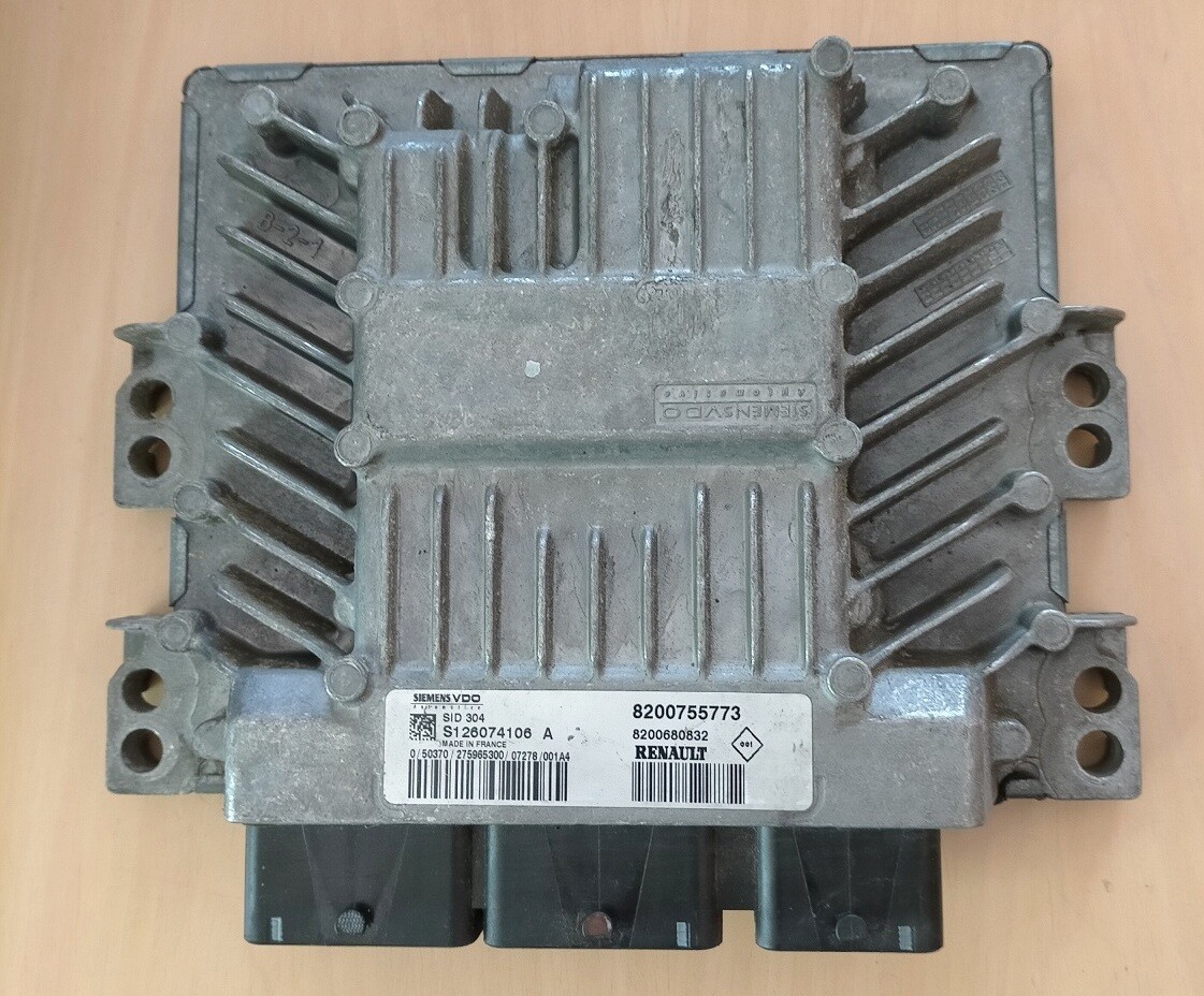 Centralina ECU 8200755773- 8200680832 RENAULT MEGANE 1.5 DCI 2004-2009