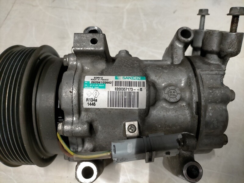 Compressore A/C  RENAULT CLIO 1.2 -8200357173
