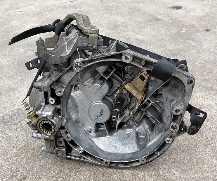 Cambio VOLKSWAGEN GOLF 4  6M 1.9 TDI  115CV