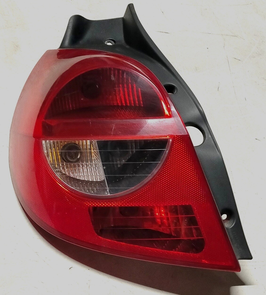 Fanale posteriore sinistro 8200459962 RENAULT CLIO 2005-2009