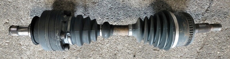Semiasse anteriore sinistro MERCEDES VITO W368 2.2 CDI  1998-2003