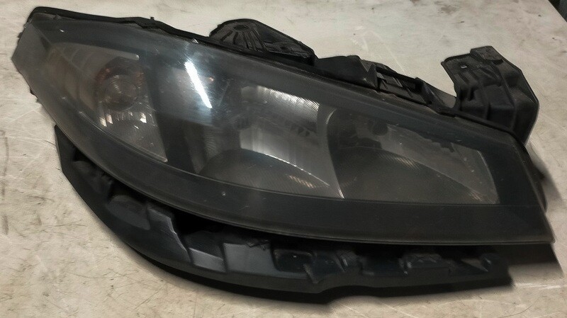 Fanale anteriore destro 8200481197 RENAULT LAGUNA 2004-2007