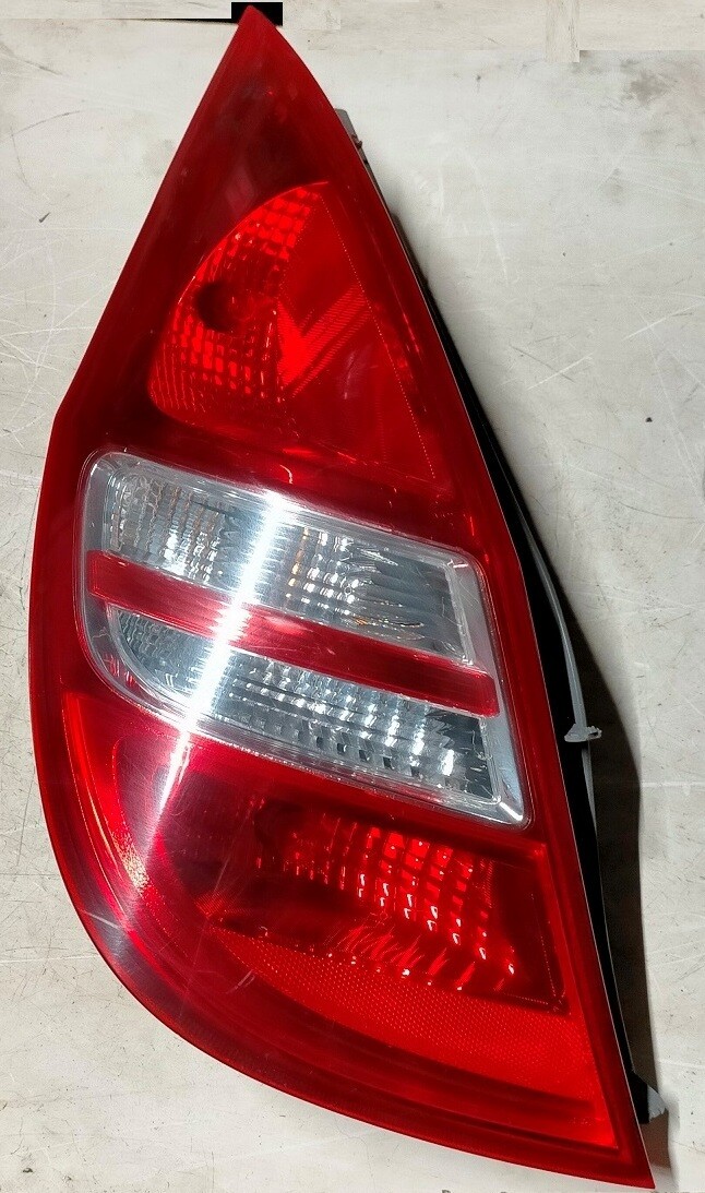 Fanale posteriore sinistro 924012L010 HYUNDAI I30  2007-2011