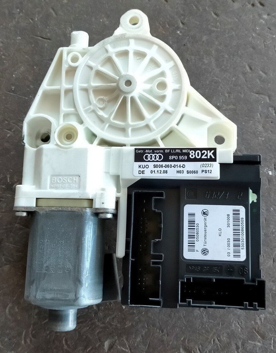 Motorino alzavetro anteriore destro 5P AUDI A3 SPORTBACK  8P0959802K - 2008-2010