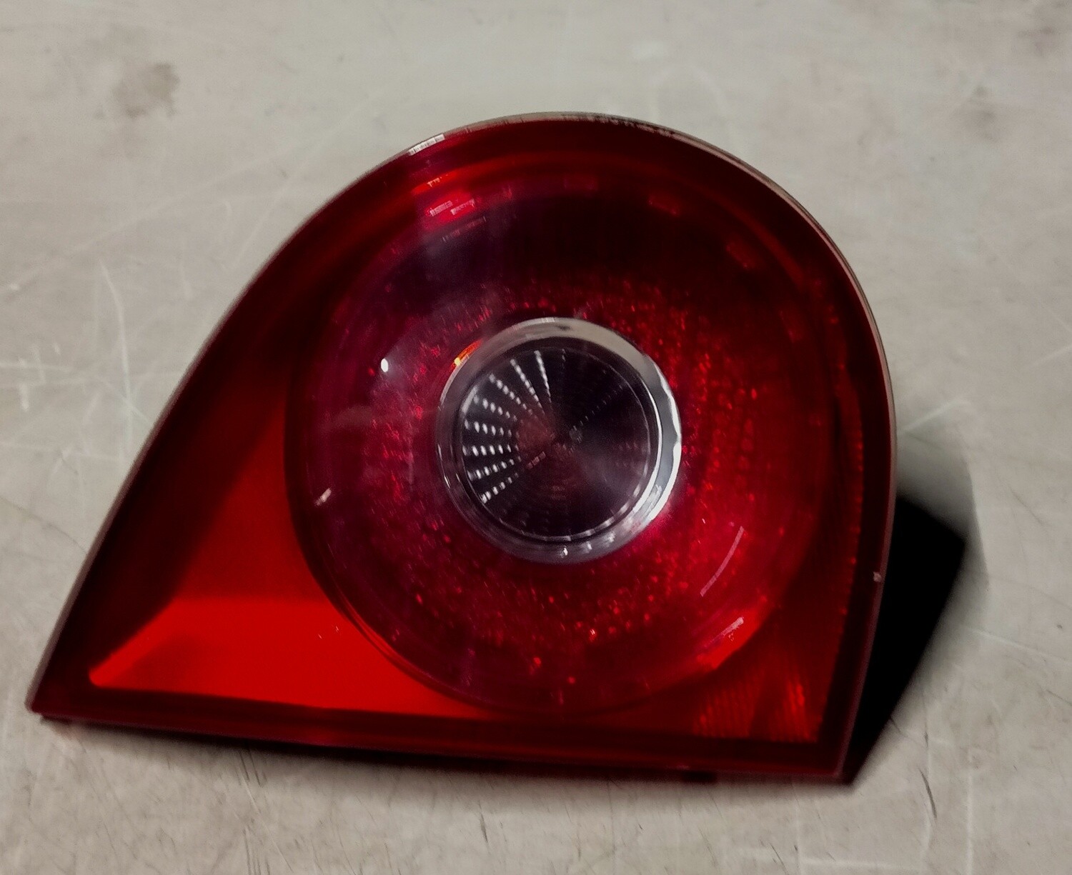 Fanale posteriore interno sinistro 1K6945093E VOLKSWAGEN GOLF 5