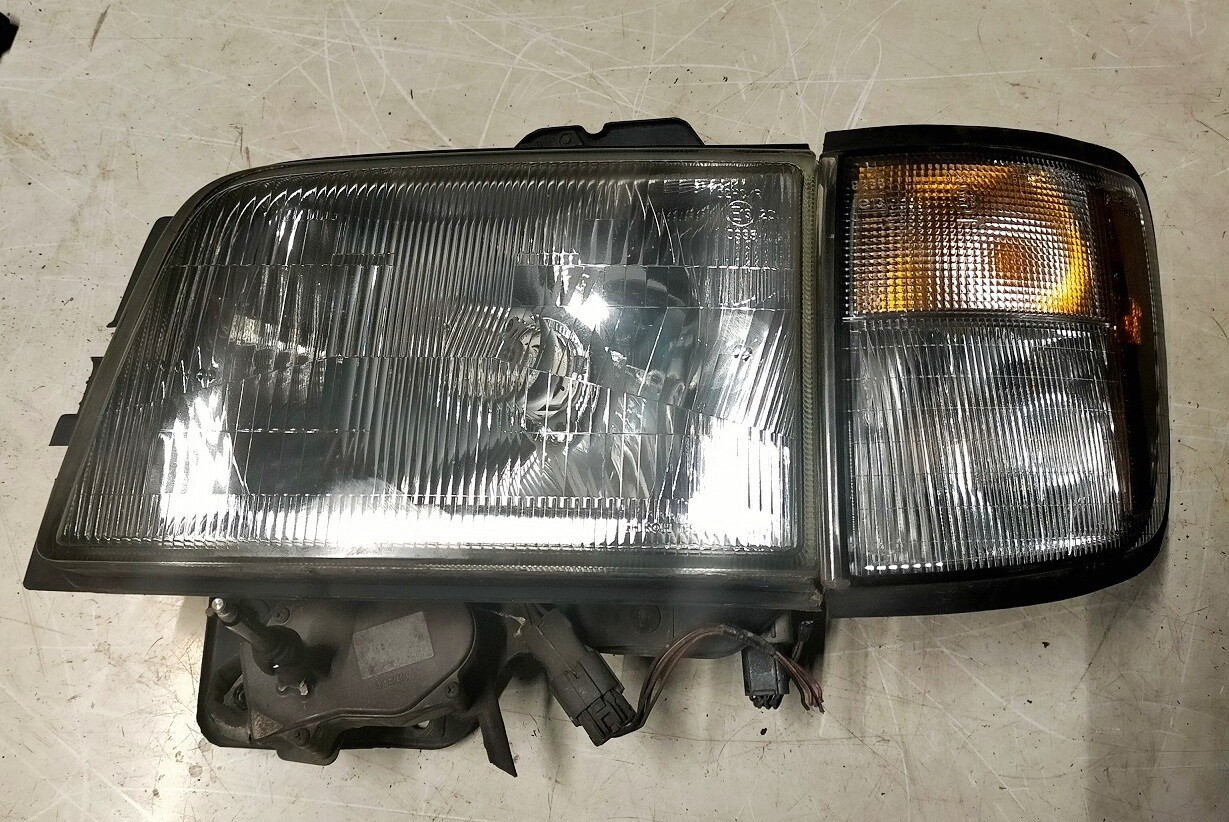 Fanale anteriore sinistro ISUZU TROOPER 1999-2004