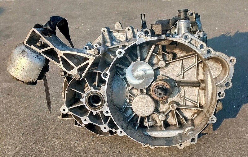 Cambio 6M manuale 666R7002BB VOLVO V70 2.4 D5  136 KW 2000-2008