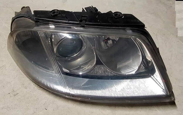 Fanale anteriore destro 3B0941016AN VOLKSWAGEN PASSAT 2000-2005