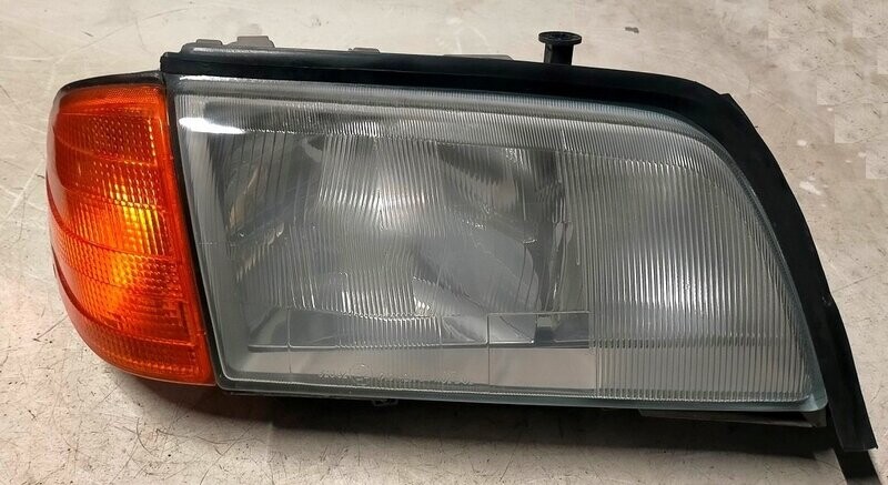 Fanale anteriore destro A2028201861 MERCEDES W 202 C 180  1993-2000