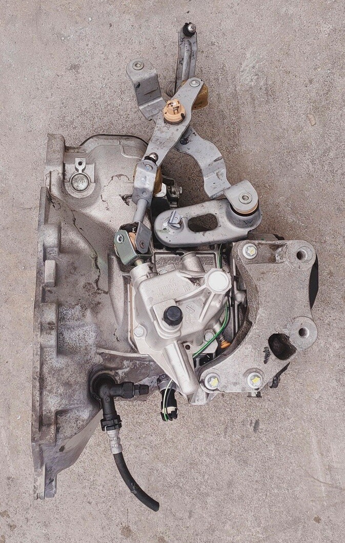 Cambio 55565177 OPEL CORSA D 1.2 B  2007-2014  5M