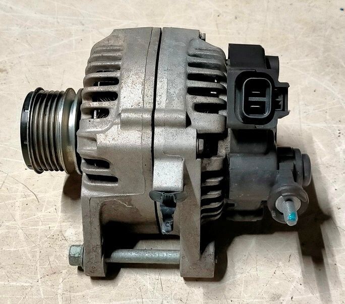 Alternatore 37300-2A050 HYUNDAI I 20  1.4  CRDI  2008-2012