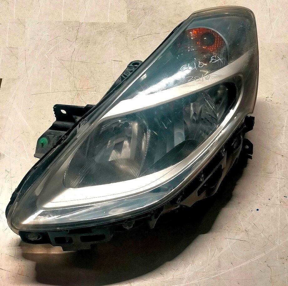 Fanale anteriore sinistro 8200892493 RENAULT CLIO III 2005-2010