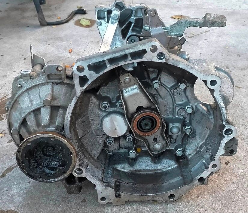 Cambio 6M - 0A4301103 VOLKSWAGEN GOLF 5 BLS 1.9 TDI (2005-2009)