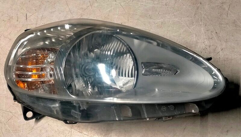 Fanale anteriore destro 89101373 FIAT GRANDE PUNTO 2006-2014 -spinotto bianco