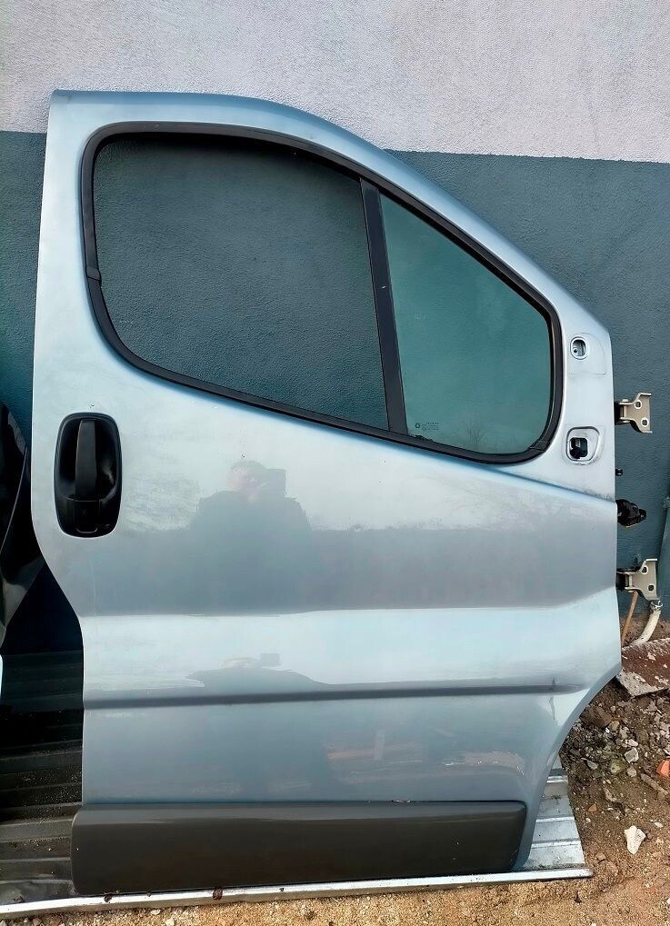 Porta anteriore destra OPEL VIVARO 2006-2013