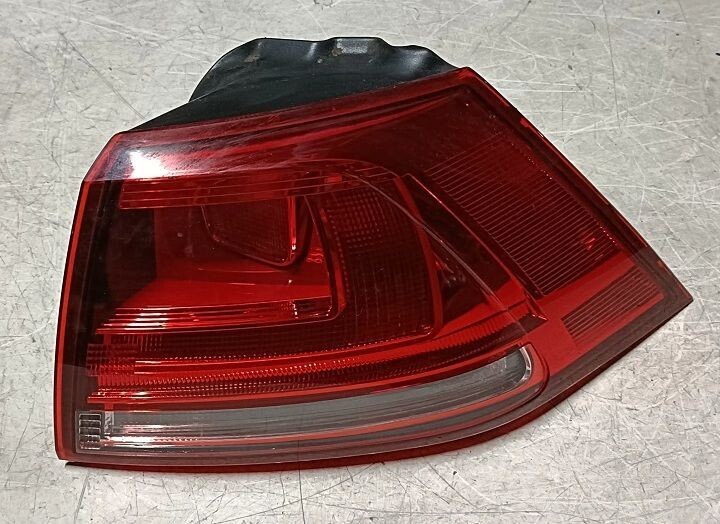 Fanale posteriore destro 5G0945096M VOLKSWAGEN GOLF 7  2012-2017 con lampadine