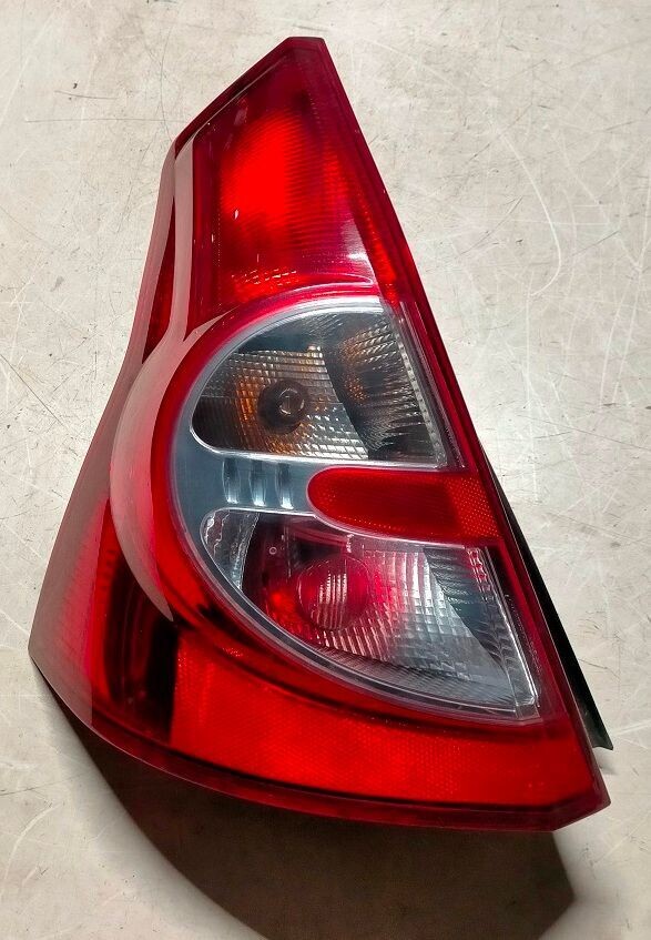 Fanale posteriore sinistro  8200734825 DACIA SANDERO 2008-2012