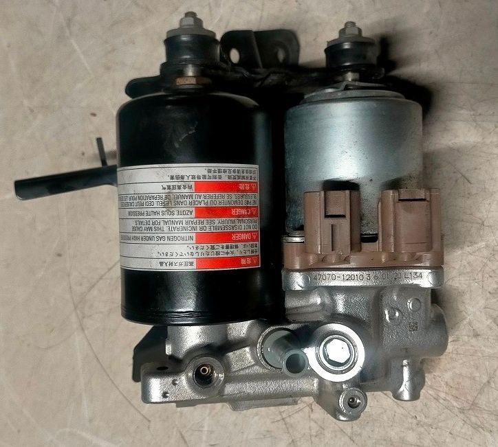 Pompa attuatore ABS 47070-12010 TOYOTA YARIS HYBRID 1.5 (2014-2017)