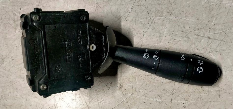 Devio/tergicristallo 55671163R RENAULT CLIO 4  2012-2019