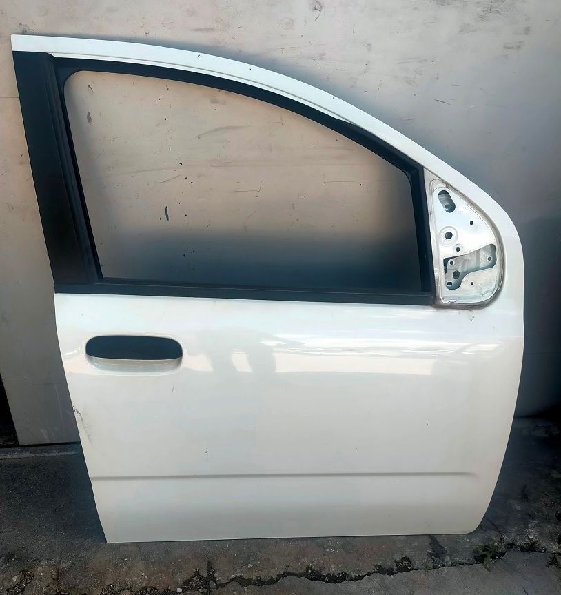 Portiera anteriore destra FIAT PANDA 312 senza modanatura (2012-2019)