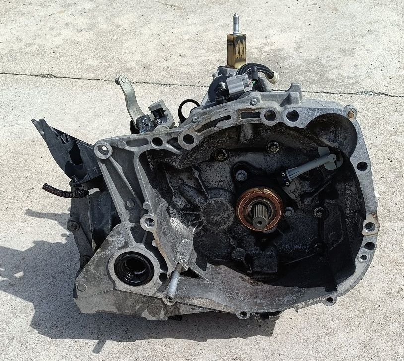 Cambio 8200393571 JH3343 RENAULT CLIO 4 1.2 16v Benzina 2012-2012- 5M