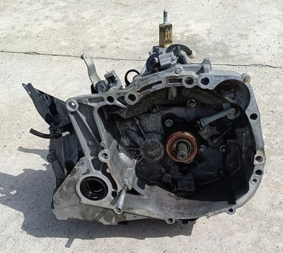 Cambio 8200393571 JH3343 RENAULT CLIO 4 1.2 16v Benzina 2012-2012- 5M