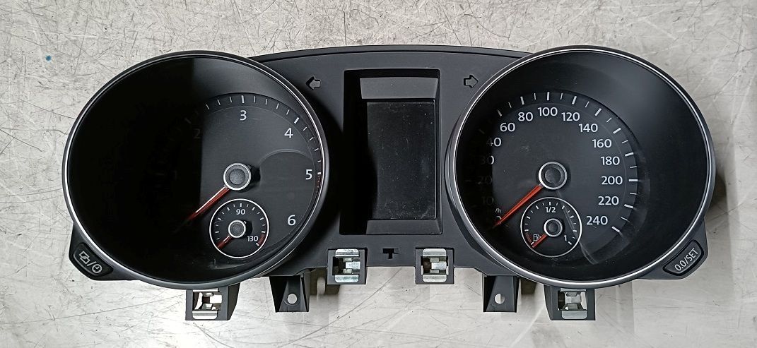 Quadro strumenti 5K0920873A VOLKSWAGEN GOLF 6 -1.6 Tdi  2008-2012