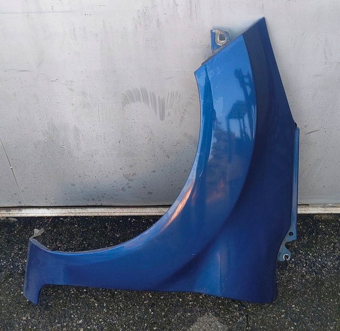 Parafango anteriore sinistro FORD FIESTA (2008-2013)