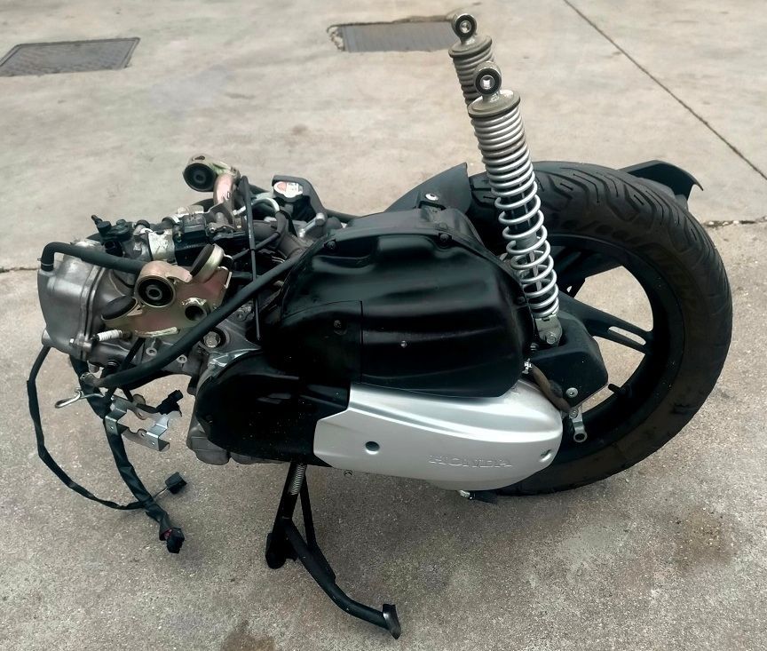 Motore completo HONDA PCX 125 JF28E 2009-2013