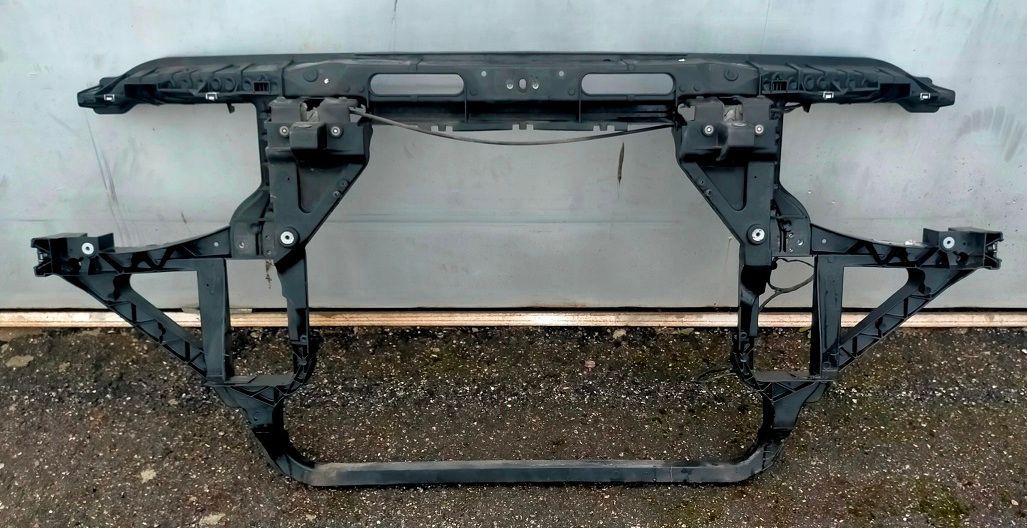 Rivestimento ant. frontale 51643419945 BMW X3 1 Serie E83 2.0  TD (2003-2006)