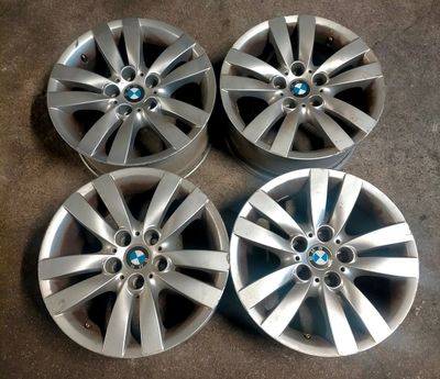 Cerchi in lega 8.5j X17 ET 37 BMW 320 E90/91- codice 6765815