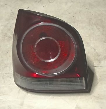 Fanale posteriore sinistro 6Q6945095AB VOLKSWAGEN POLO 9N 2005-2009 - Rosso