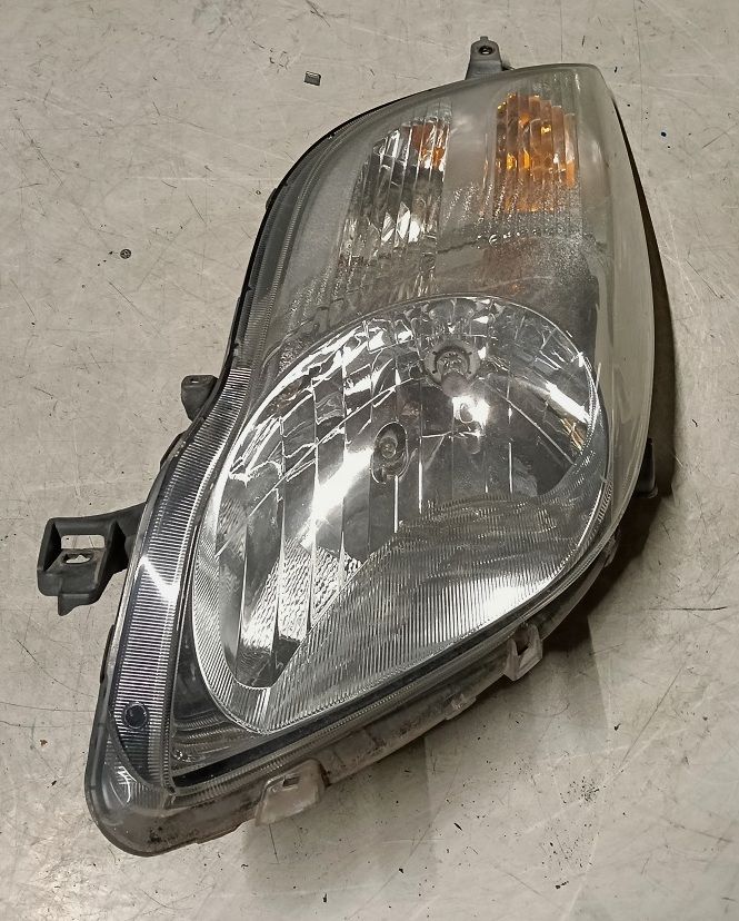Fanale anteriore sinistro 81150-0D330 TOYOTA YARIS 2005-2010