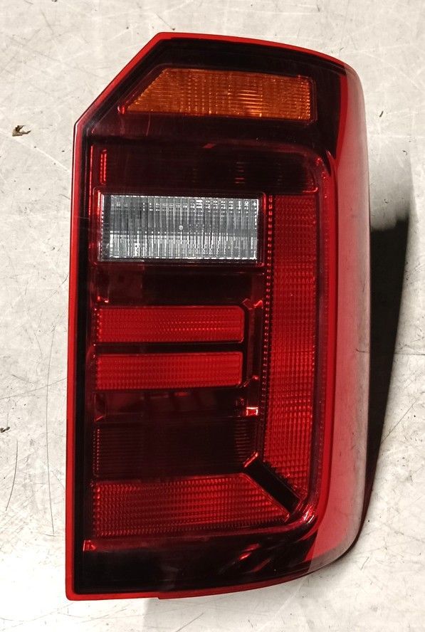 Fanale posteriore destro 2K1945096T VOLKSWAGEN CADDY 2.0 Tdi  2015-2020  Portellone