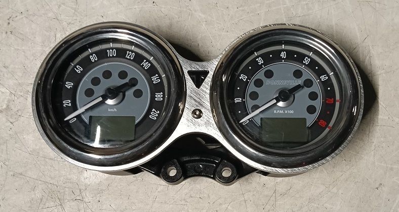 Quadro strumenti  TRIUMPH BONNEVILLE 900 T100 (2021-2024)