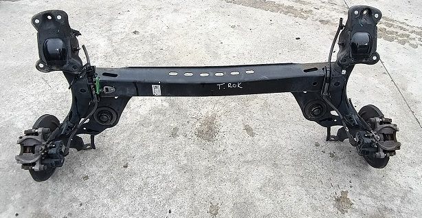 Assale posteriore 5Q0501049BJ VOLKSWAGEN T-ROC 1.6 Tdi 85 Kw 2017-2021